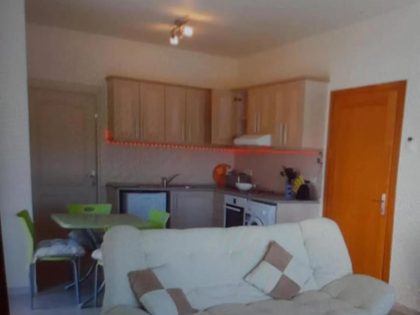 Beautiful 1-Bed House Apartment Aglantzia Cyprus