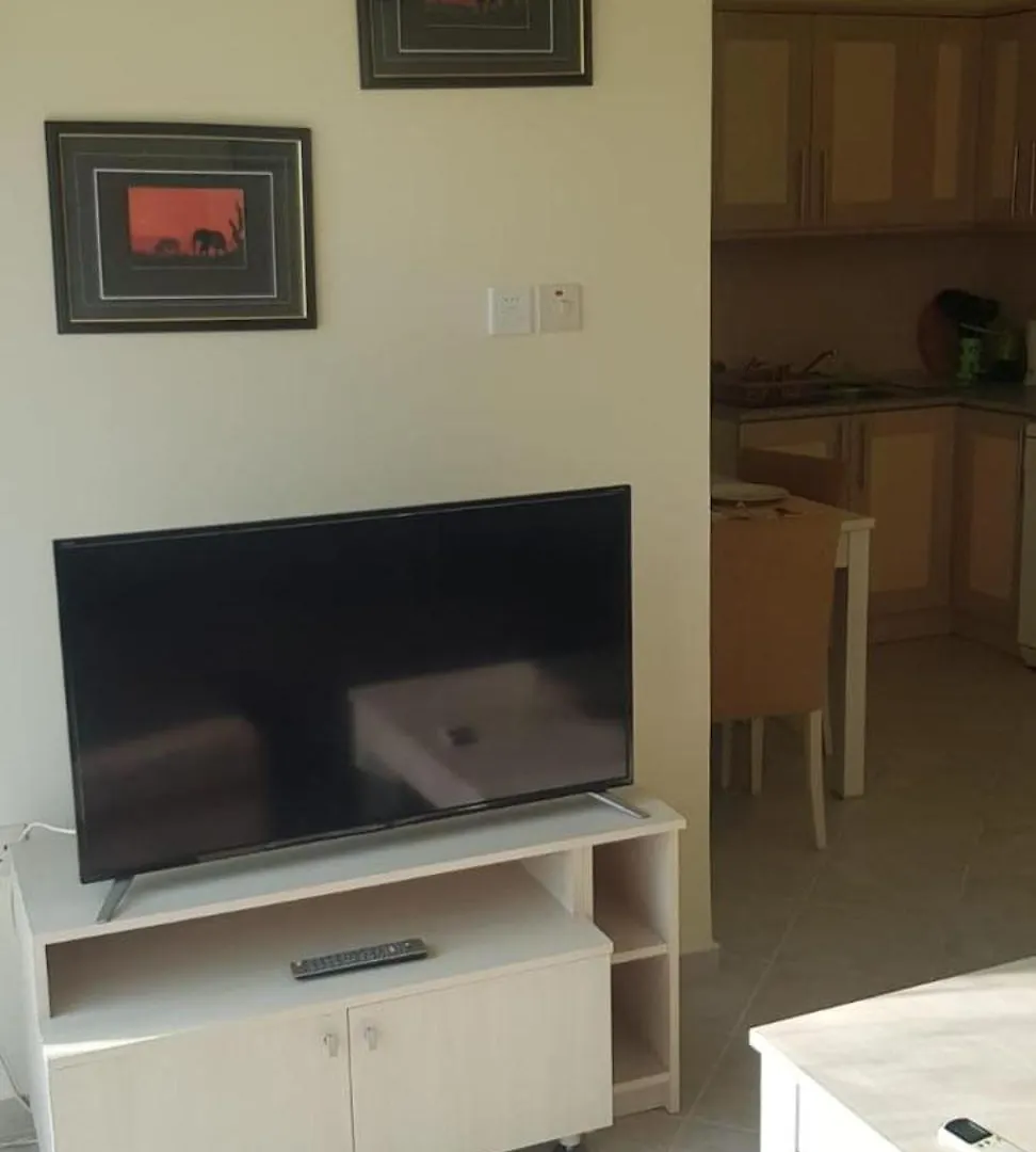 Beautiful 1-Bed House Apartment Aglantzia